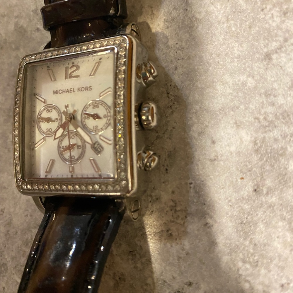 Michael Kors Leather, Tortoise and Silver Watch - Picture 8 of 16